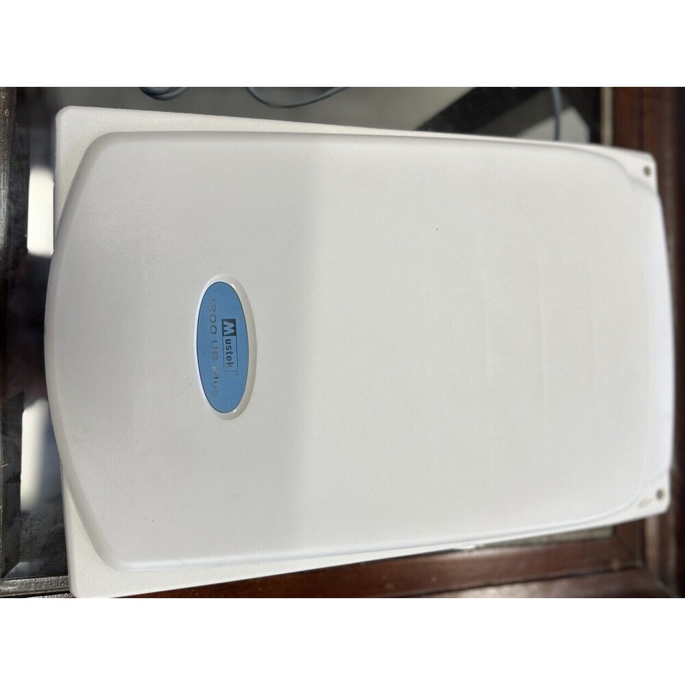 MUSTEK Plug-N-Scan 1200 UB Plus Home USB Powered Flatbed Scanner Great Condition